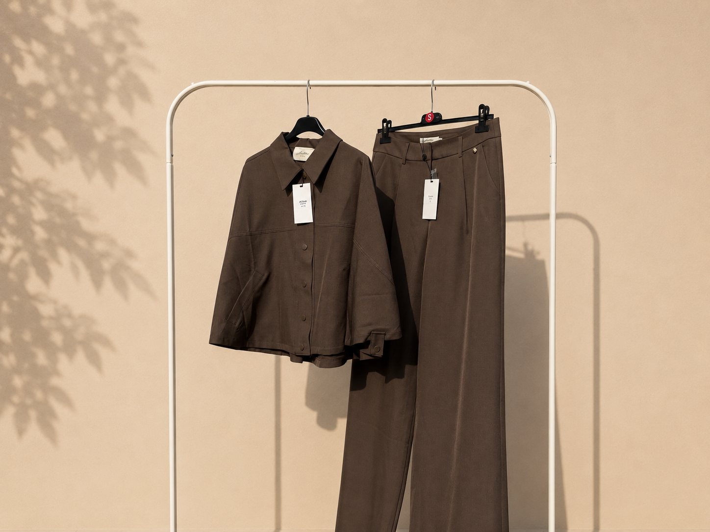 Ambika - Bruin Oversized Cape Jas