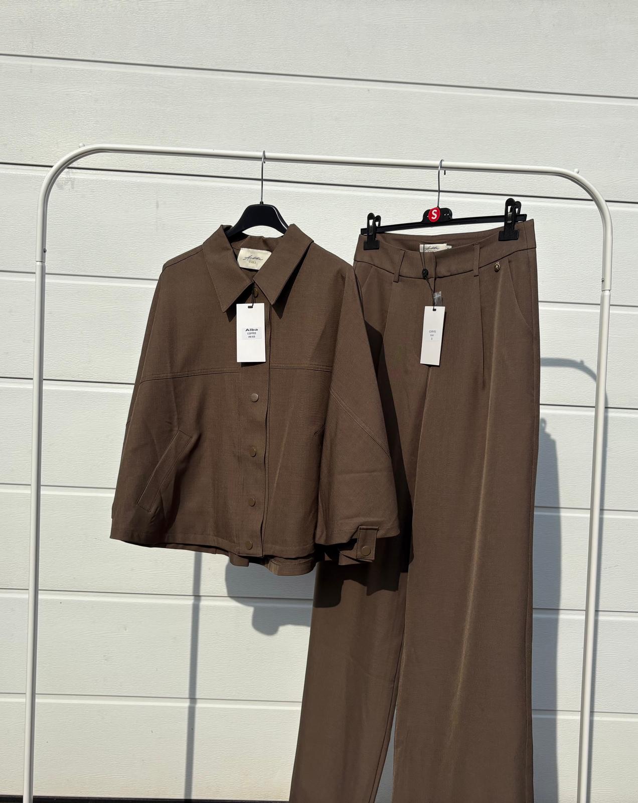 Ambika - Bruin Oversized Cape Jas